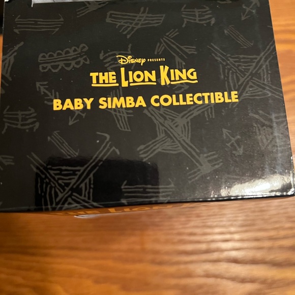 Brand new Lion King Collectable Christmas ornament - Picture 4 of 4